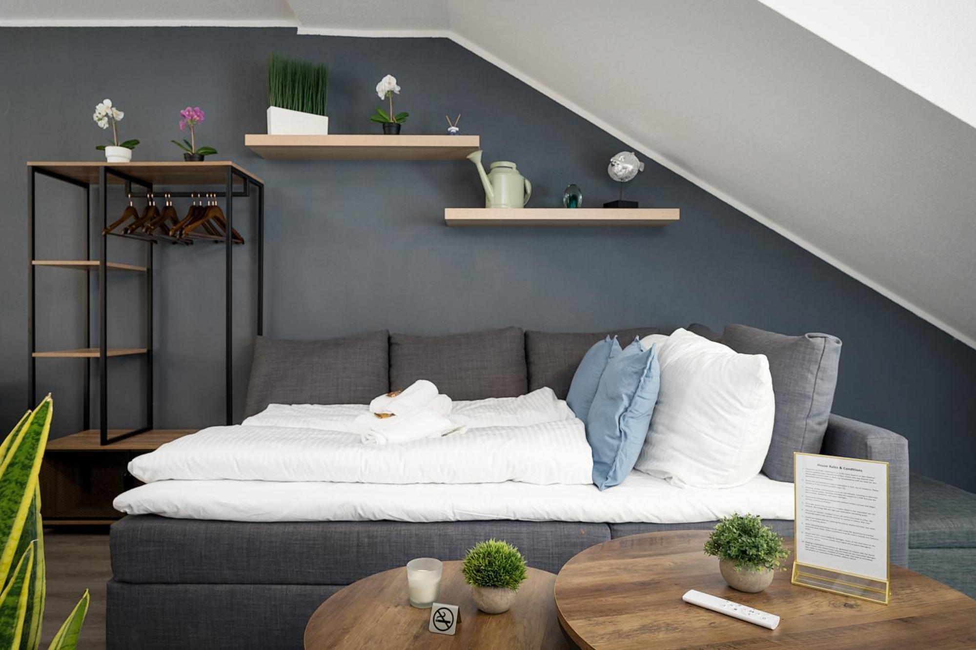 Federnest - Luxus-Studio - Kingsize Boxspringbett - Home-Office Mit Monitor Und Drucker - 11 Min Hbf Duisburg Exterior foto